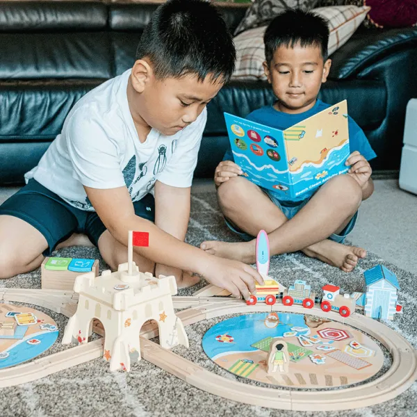 Bigjigs Rail Coastal Clean Up Train Set