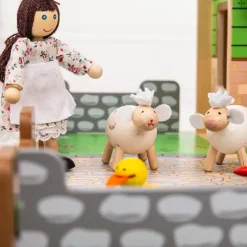 Bigjigs Heritage Playsets Cobblestone Farm