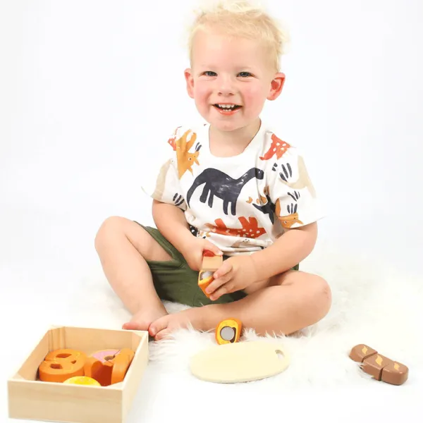 Bigjigs Toys Cutting Bread and Pastries Crate