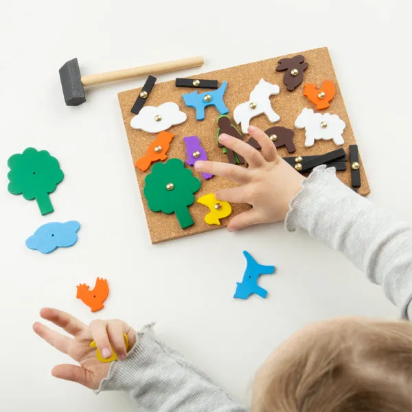 Bigjigs Toys Farm Pin-a-Shape