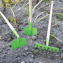 Bigjigs Toys Long Handled Soil Rake