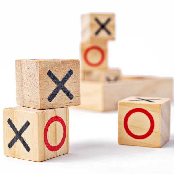 Bigjigs Toys Mini Noughts and Crosses