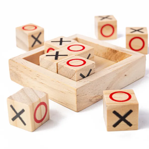 Bigjigs Toys Mini Noughts and Crosses