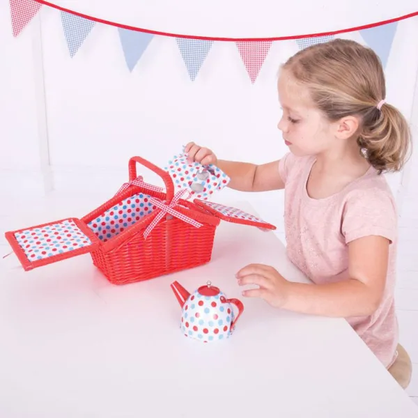 Bigjigs Toys Spotted Basket Tea Set